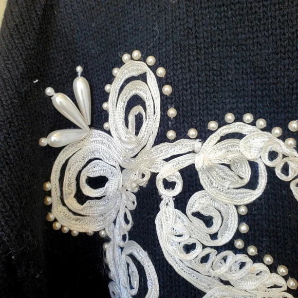 EMINENT | Vintage Lamb/Angora Rabbit Hair Embroidered Pearl Beaded Sweater sz M - Picture 5 of 8